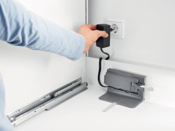 BLUM SERVO-DRIVE UNO DRAWER TOUCH SYSTEM